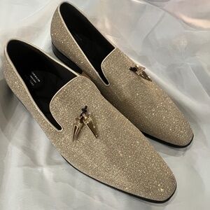 Giorgio Brutini Conquest gold-tone iridescent fabric slip-on loafers with shark-